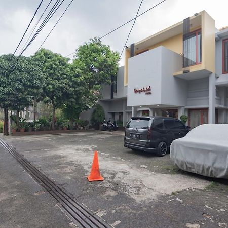 Koolkost Near Bandung Station Hotel Екстериор снимка