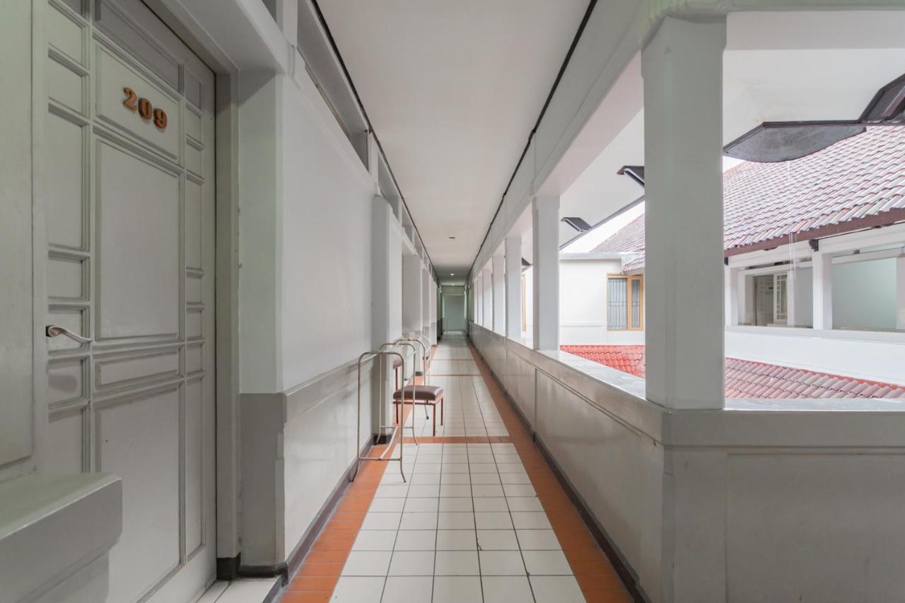 Koolkost Near Bandung Station Hotel Екстериор снимка